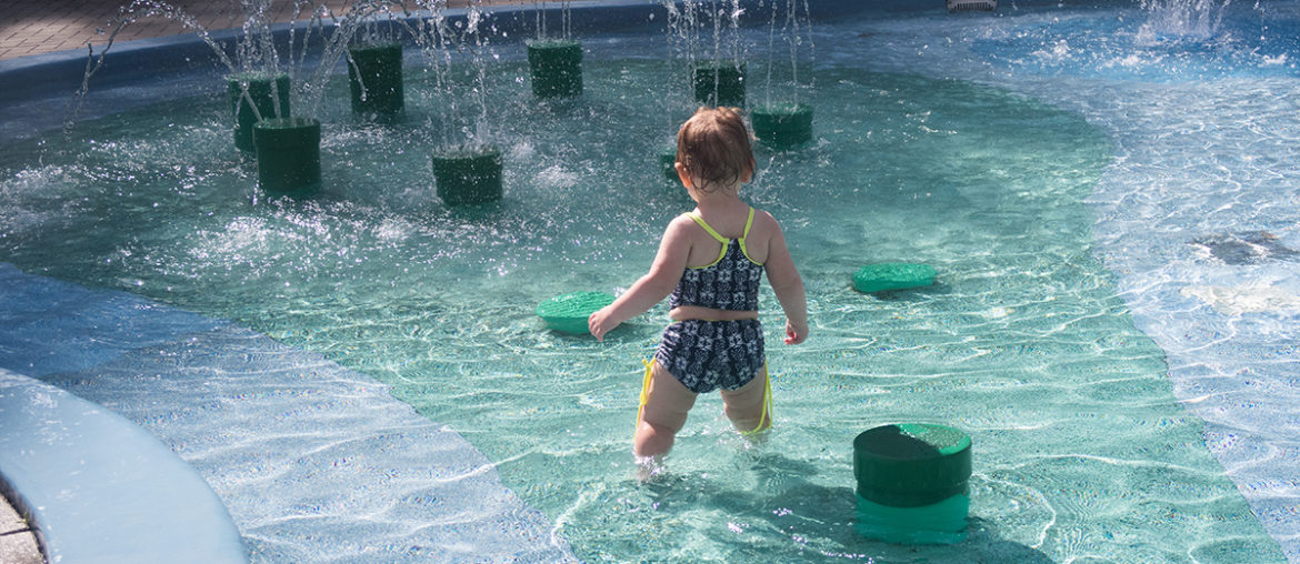Zwemmen met jonge kinderen sr rozebroeken gent review zwemmen met kinderen mama abc blog