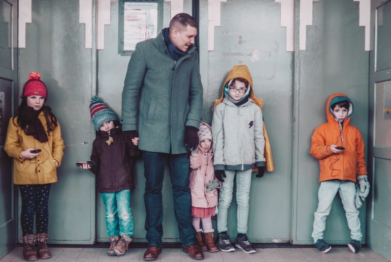 5 x Waarom je zeker naar Winter in Antwerpen moet met of zonder kinderen Winter in Antwerpen het geluidshuis