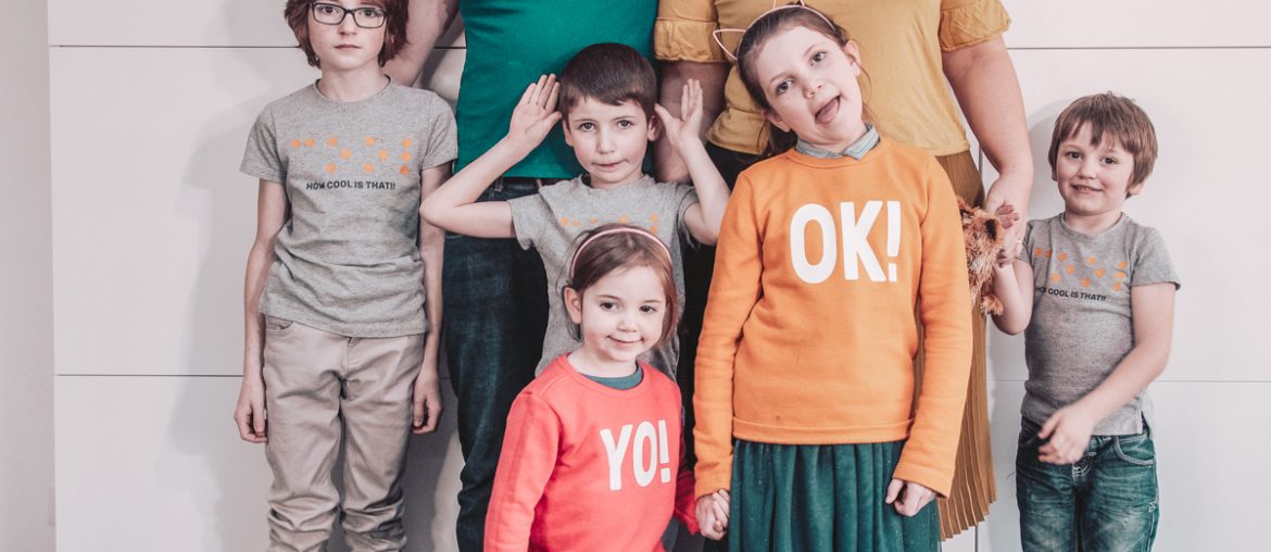 (Thuisblijf) Mama én toch iets willen bijleren doe je zo Familiefoto gezin van zeven personen vijf kinderen
