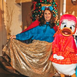 Disneyland Park Celebrations 2019 Meeting Daisy