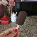 Home made magnum met roomijs